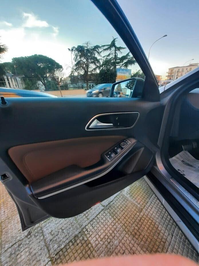 Mercedes-benz GLA 200 GLA 200 CDI Automatic Premium