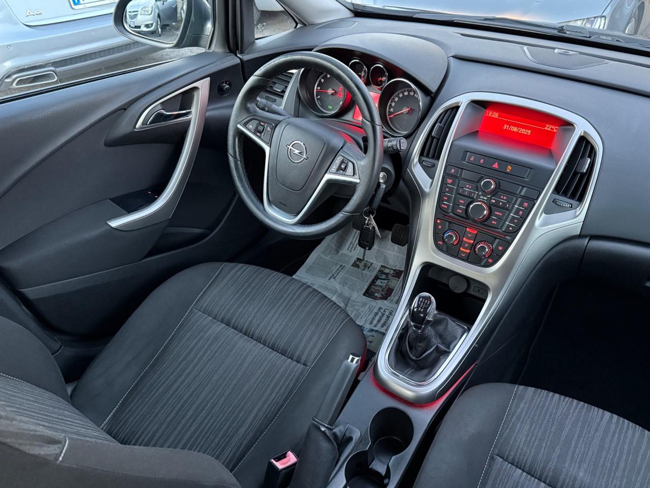 Opel Astra 1.4BENZINA 100CV 5P Cosmo NEOPATENTATO
