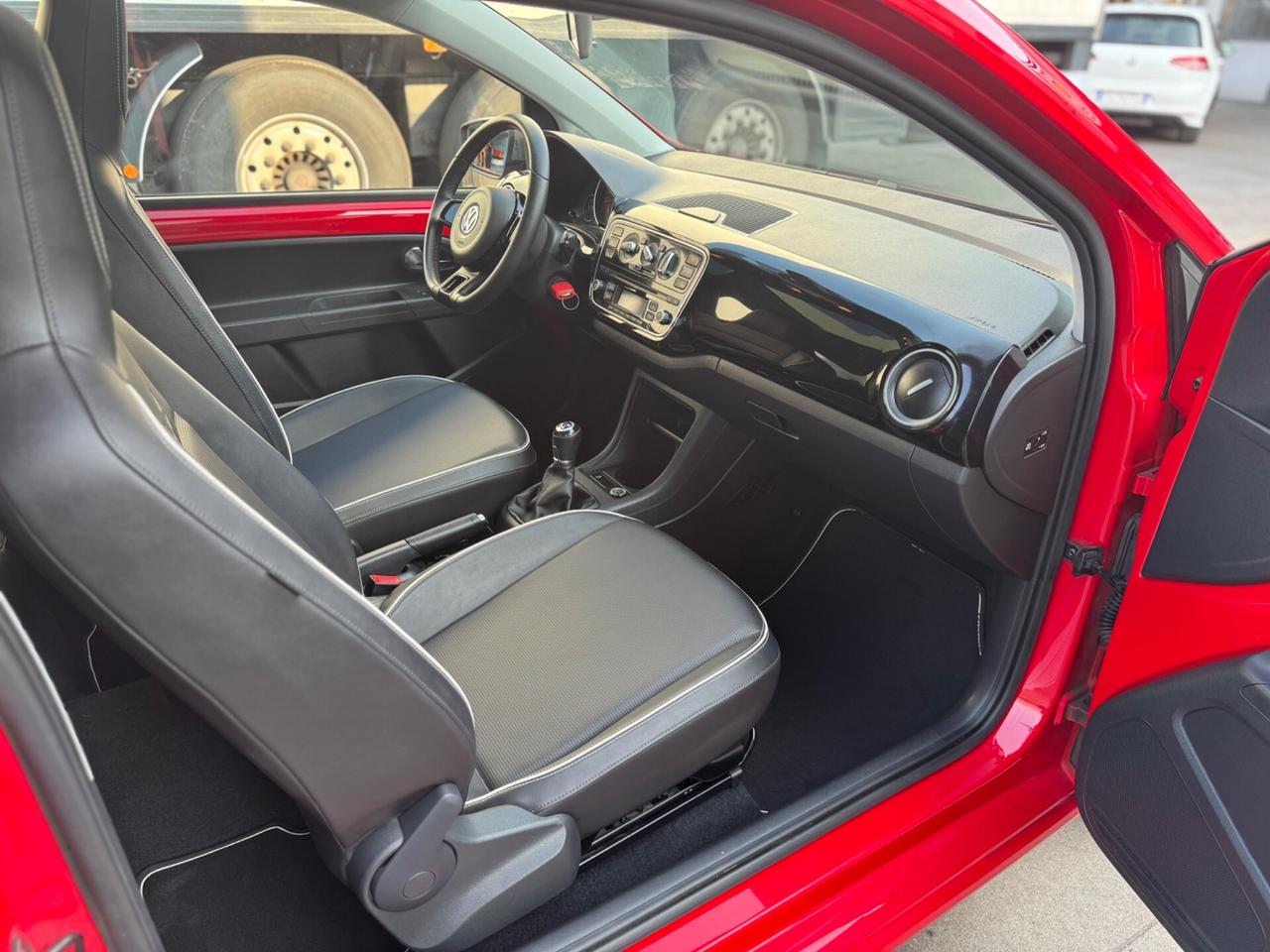 Volkswagen up! 1.0 75 CV 3p. high up! TETTO PANORAMICO