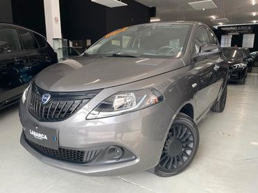 Lancia Ypsilon 1.0 FireFly 5 porte S&S Hybrid Silver