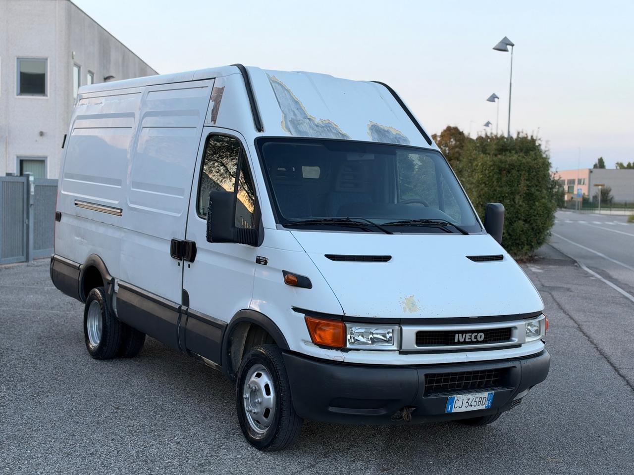Iveco Daily 35c13 2.8 TD 125cv