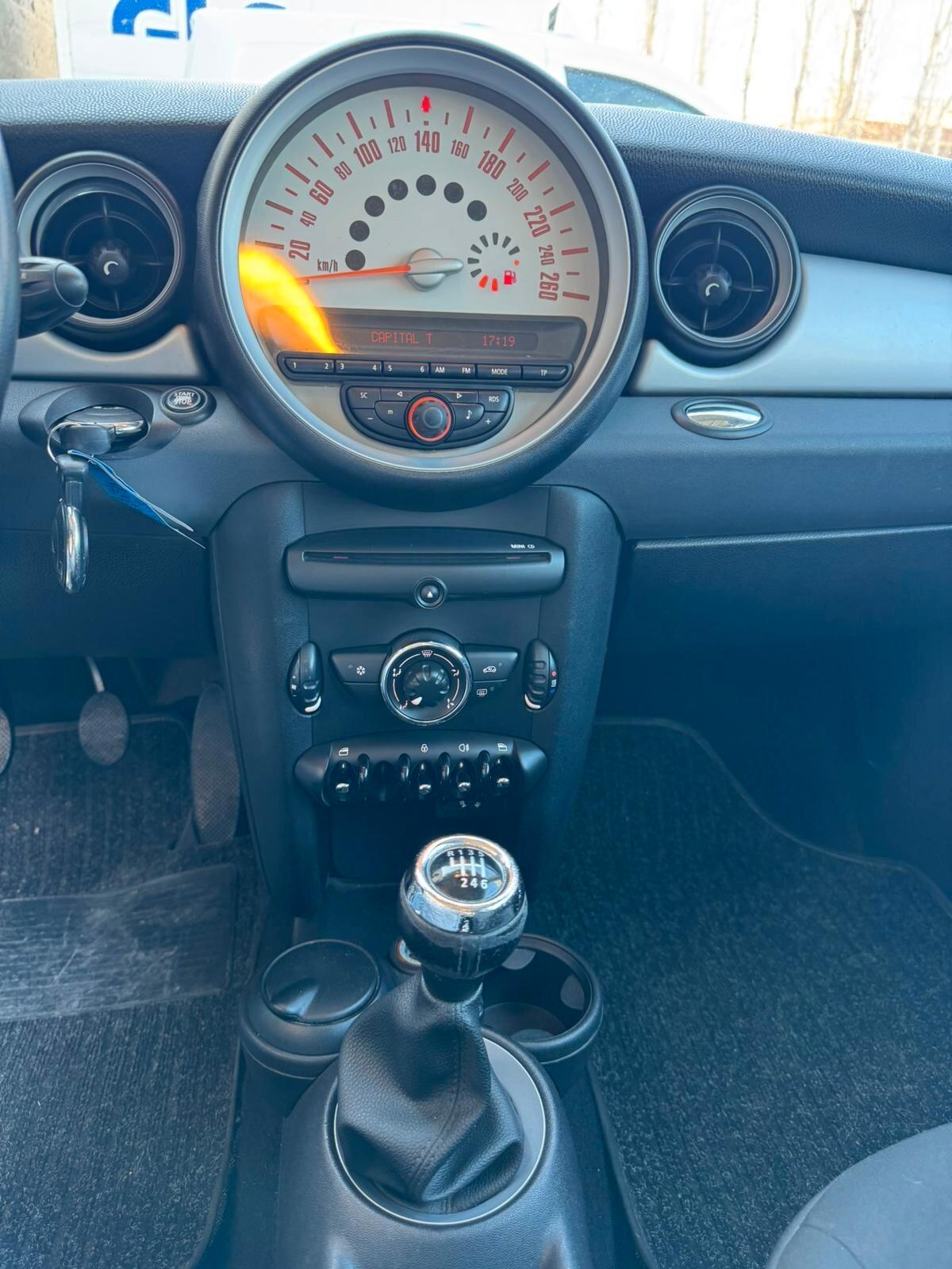 Mini 1.6 16V One (55kW)