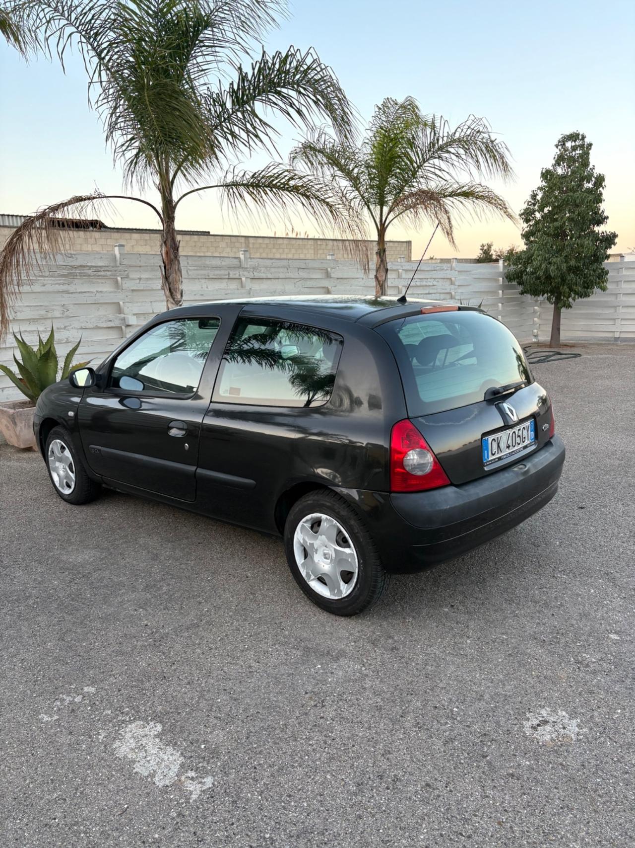Renault Clio 1.5 dCi 3 p. Motore ottimo