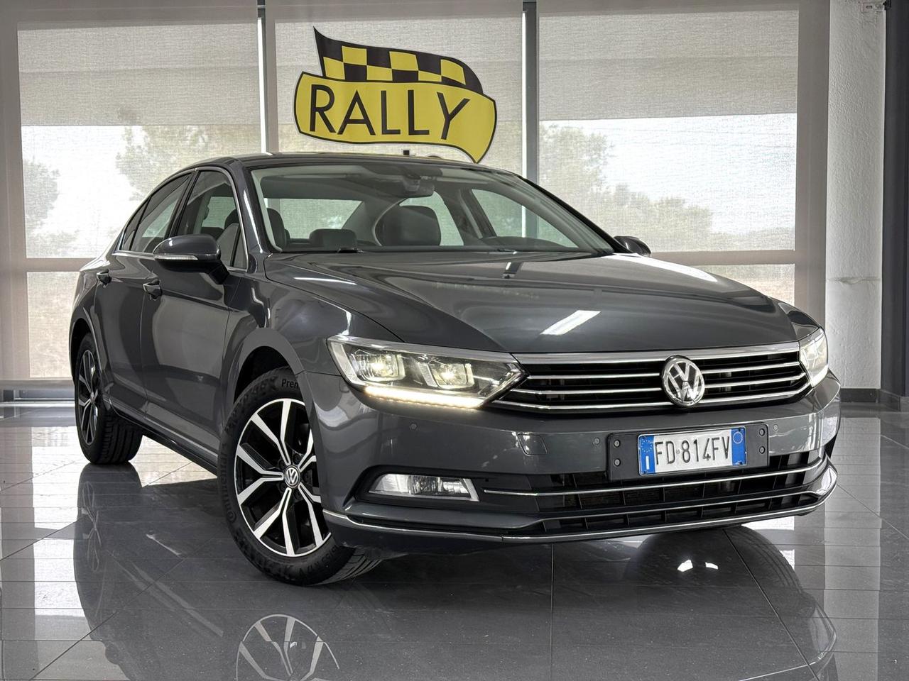 Volkswagen Passat Hgline 2.0 tdi 150cv #10396