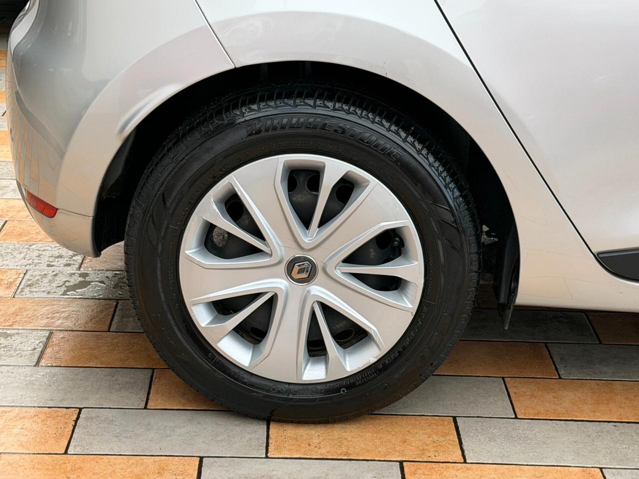 Renault Clio 1.5 DCI 75 cv. ENERGY BUSINESS (Autocarro 4P. N1)