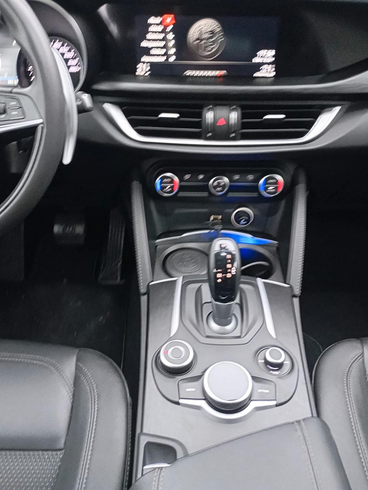 Alfa Romeo Stelvio Q4 2.2 Turbodiesel 210 cv automatico