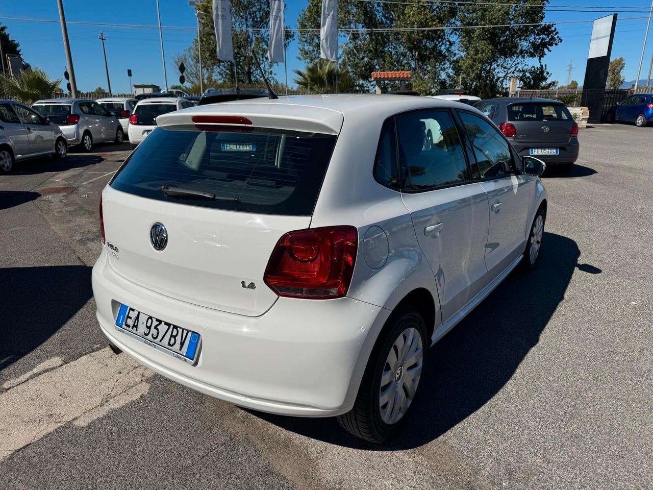 Volkswagen Polo 1.4 BENZ 5P COMFORTLINE 2011