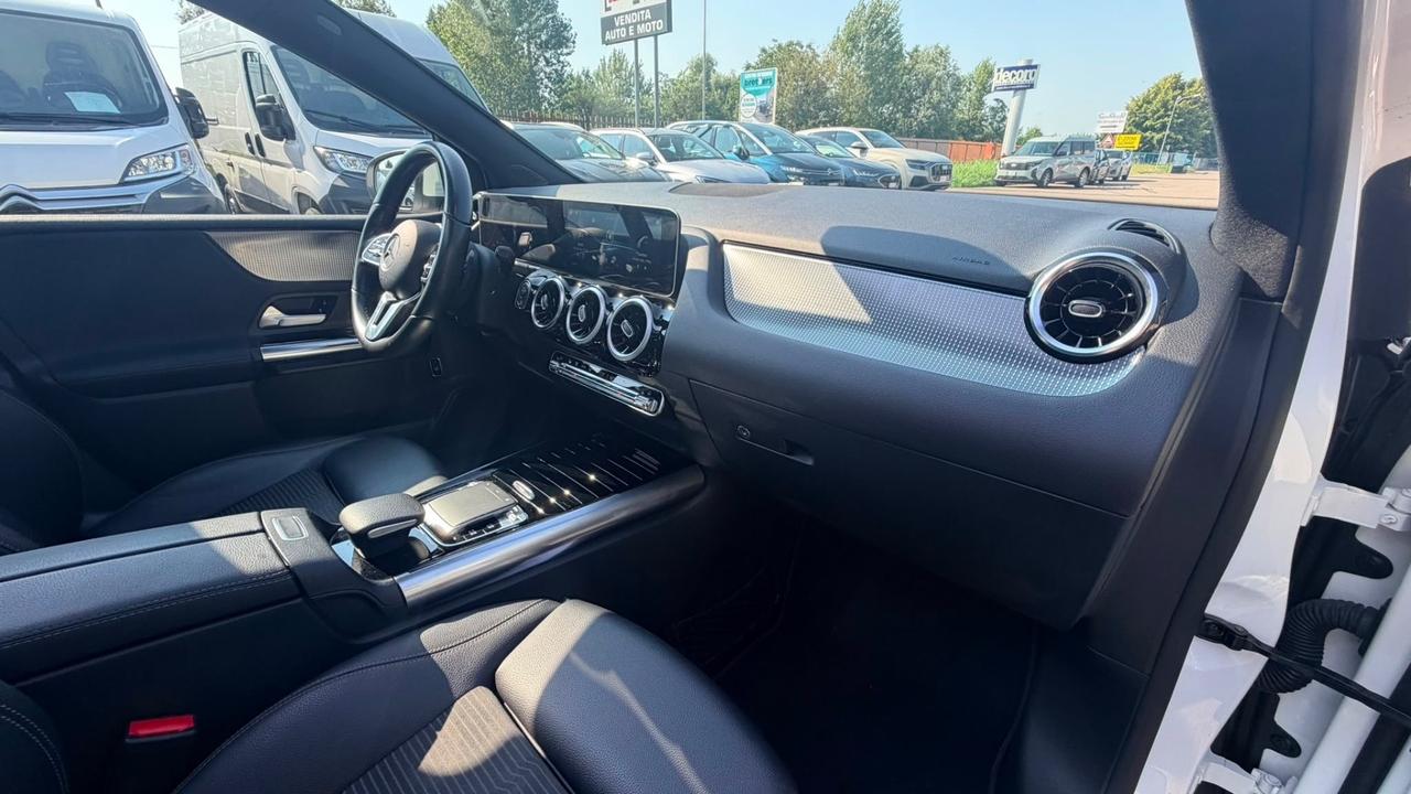 MERCEDES-BENZ CLASSE B 180D PREMIUM 116 CV - PELLE, FULL LED, NEOPATENTATI