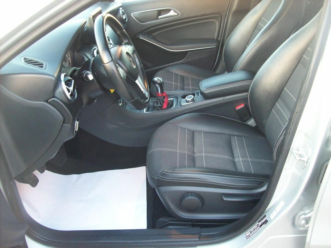 MERCEDES A 200 CD CV.136 PREMIUM "2013"