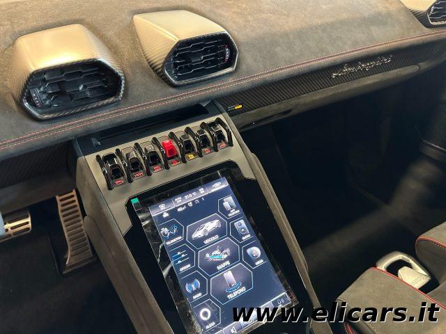 LAMBORGHINI Huracan Sterrato 5.2 V10 Coupé