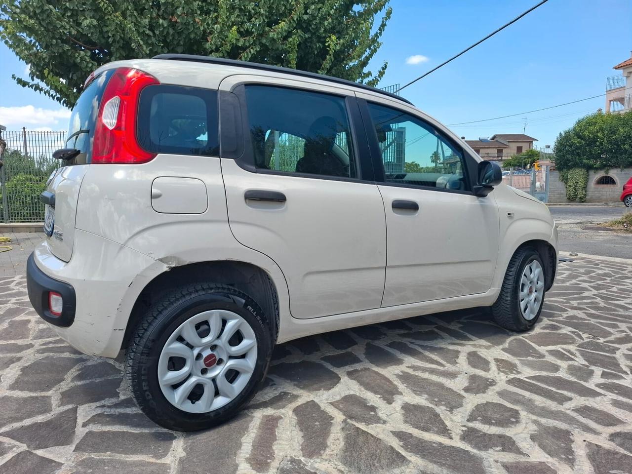 Fiat Panda 0.9 TwinAir Turbo Natural Power Lounge