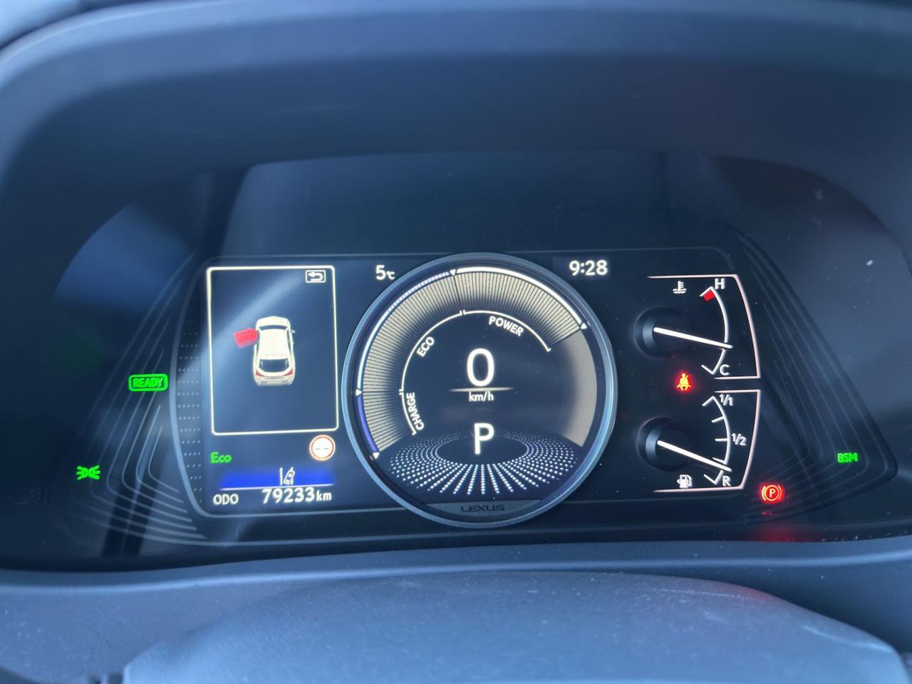 Lexus UX 250h 2.0 Flare - F Sport 2wd cvt