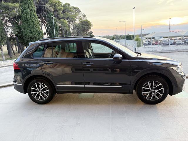 VOLKSWAGEN Tiguan 2.0 TDI 150 CV SCR DSG Life