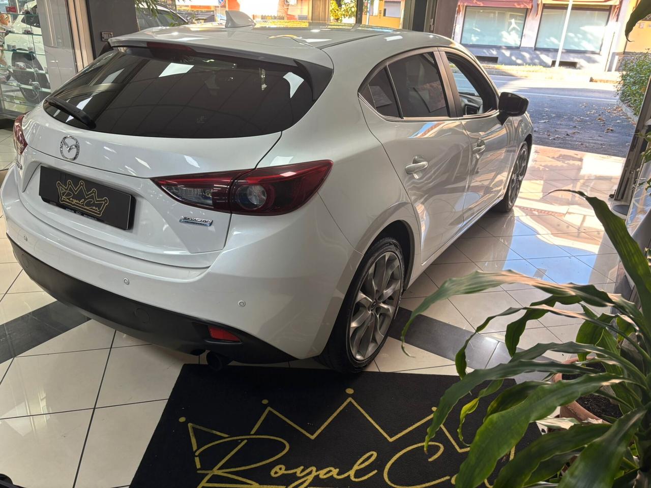Mazda 3 2.2 Skyactiv-D Exceed