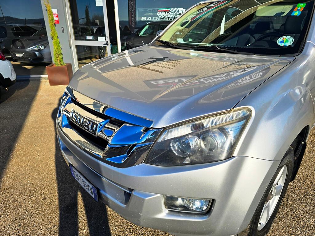 Isuzu D-Max 2.5 TDI 163CV SOLAR 4WD