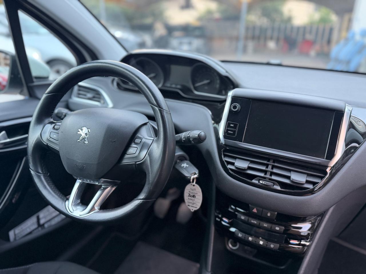 Peugeot 208 82cv 5 porte Allure Km Certificati
