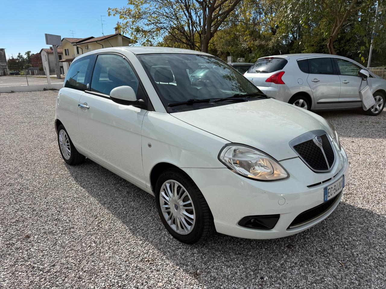 Lancia Ypsilon 1.4 Argento Ecochic GPL