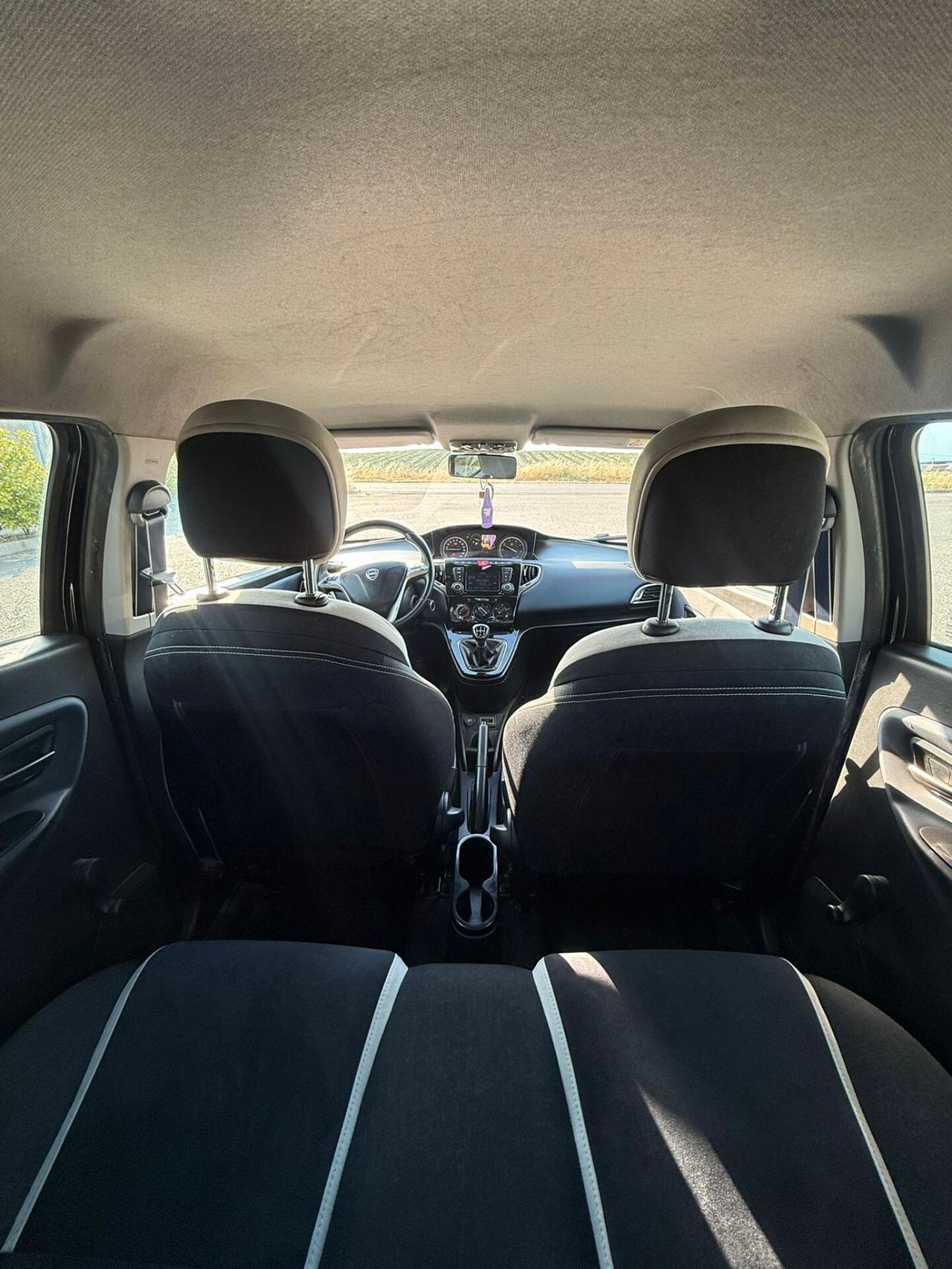 Lancia Ypsilon 1.3 MJT 16V 95 CV 5 porte S&S Mya