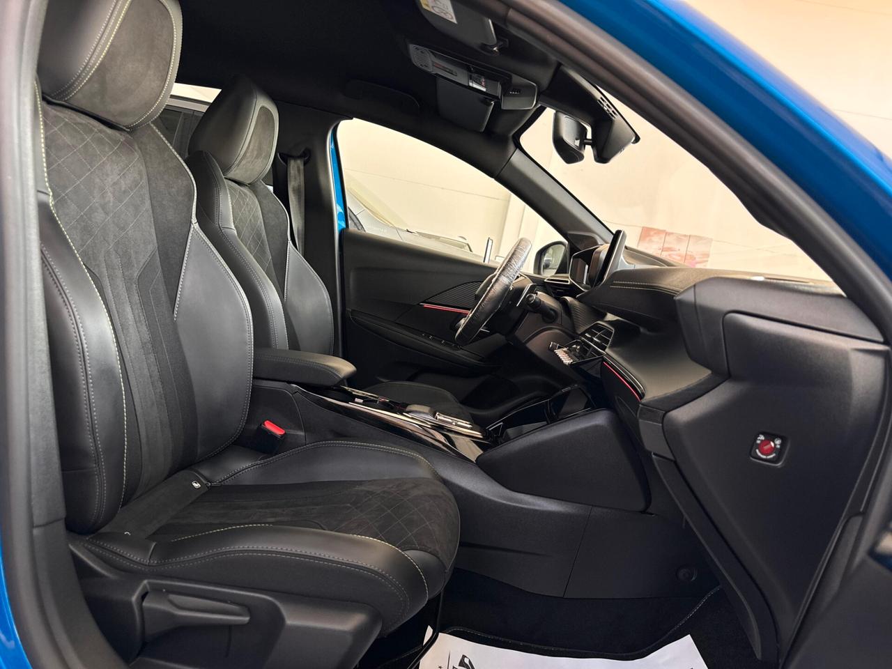 Peugeot 208 PureTech 130 Stop&Start EAT8 5 porte GT