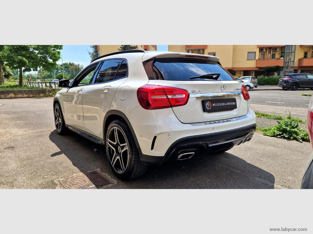 MERCEDES-BENZ GLA 200 CDI Automatic Premium AMG NIGHT