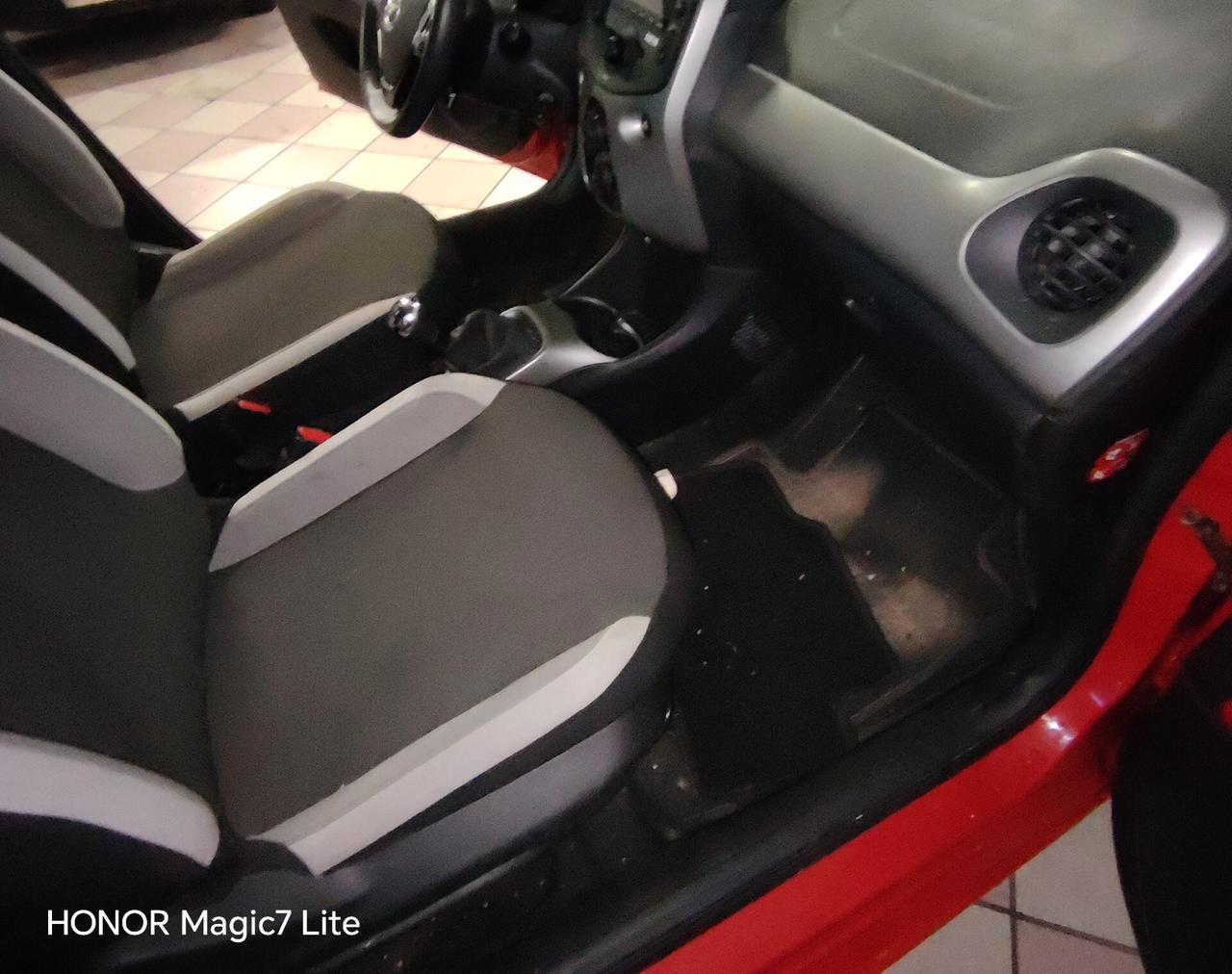 Toyota Aygo 1.0 VVT-i 69 CV 5 porte x-business