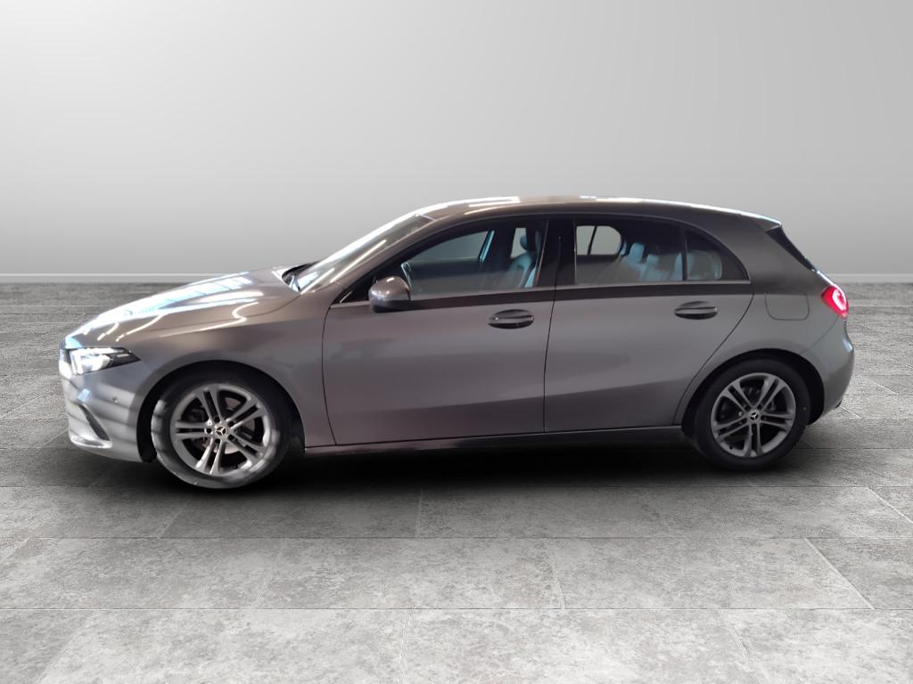 Mercedes-Benz Classe A - W177 2018 - A 180 d Sport auto