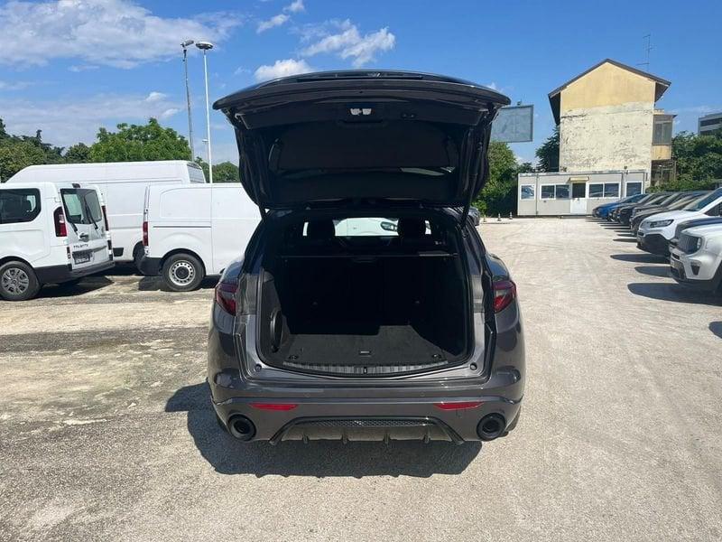 Alfa Romeo Stelvio 2.0 Turbo 280 CV AT8 Q4 Ti