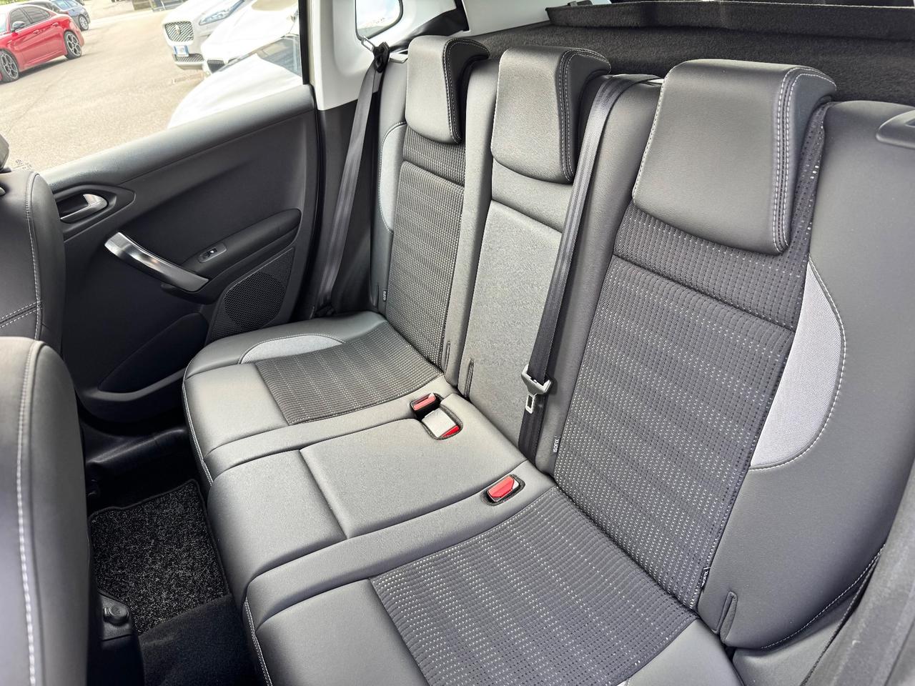 Peugeot 2008 1.2 Neopatentati