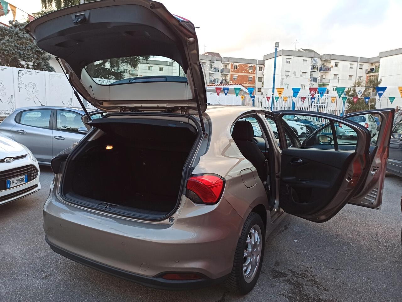 Fiat Tipo 1.4 95 cv 6m Benzina 5 Porte Lounge