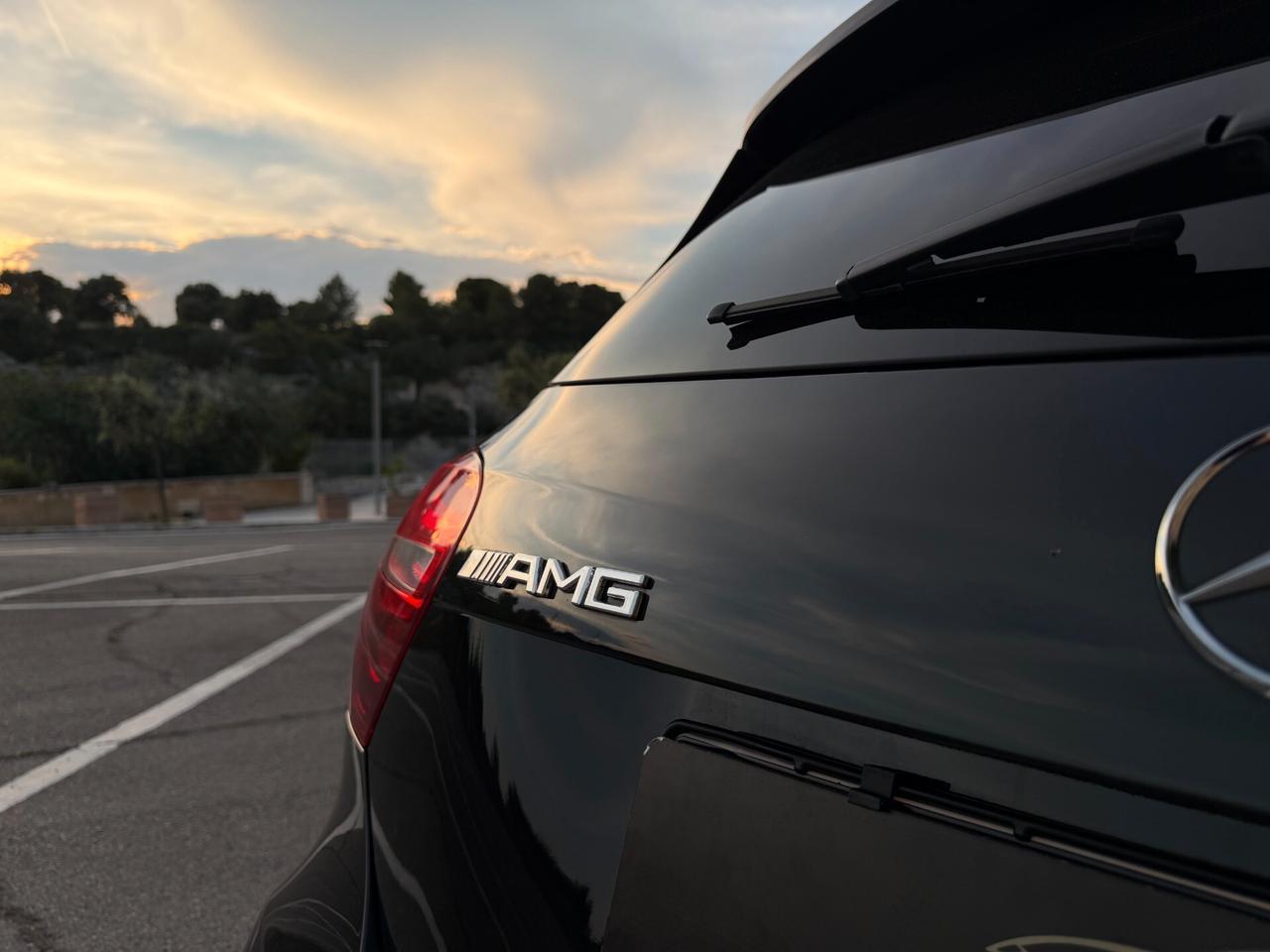 Mercedes A180 PREMIUM NIGHT EDITION/1500 110CV/LED/18"