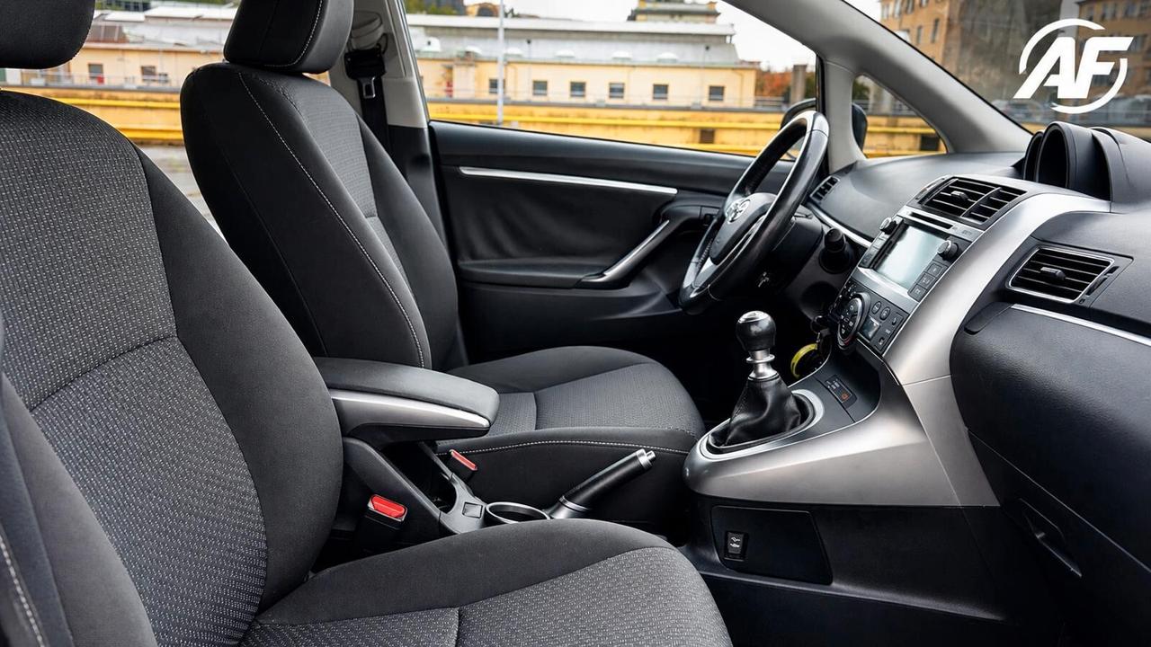 TOYOTA VERSO 2.0 DIESEL 7 POSTI – FAMIGLIA, SPAZIO E AFFIDABILITÀ