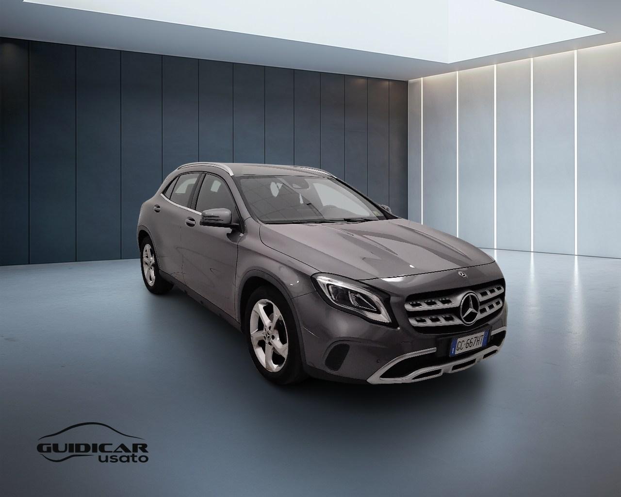 Mercedes-Benz GLA-X156 2017 - GLA 200 Sport auto