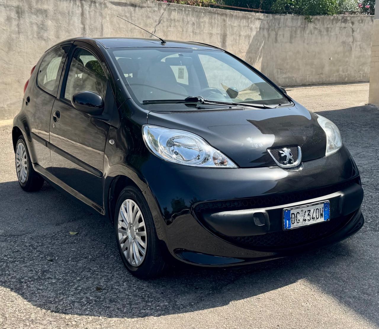 Peugeot 107 1.0 68CV 5p. Sweet Years
