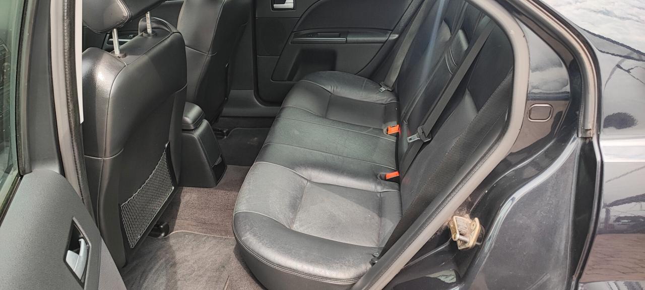 Ford Mondeo 3.0i V6 cat 4p. ST220