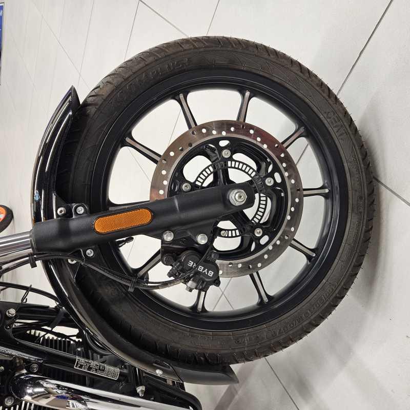 Royal Enfield Meteor 350 - 2024