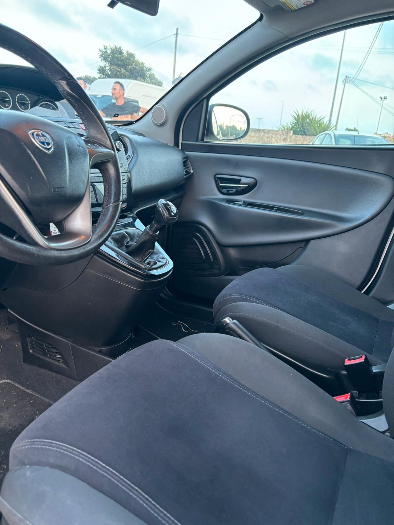 Lancia Ypsilon 1.3 MJT 16V 95 CV 5 porte S&S Platinum