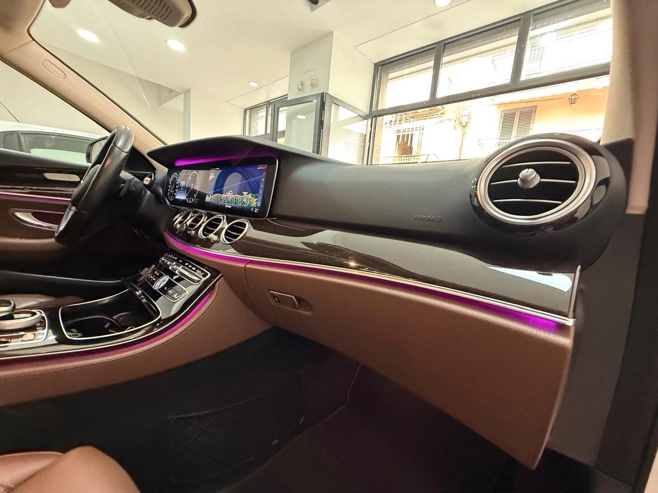 MERCEDES- BENZ KLASSE E 220 D 195 CV 4MATIC AMG PREMIUM OFFERTA