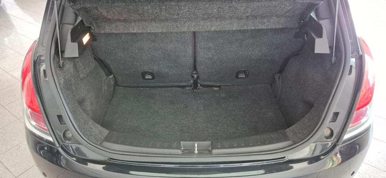 Lancia Ypsilon 1.3 MJT 95 CV S&S Platinum Full Optionals