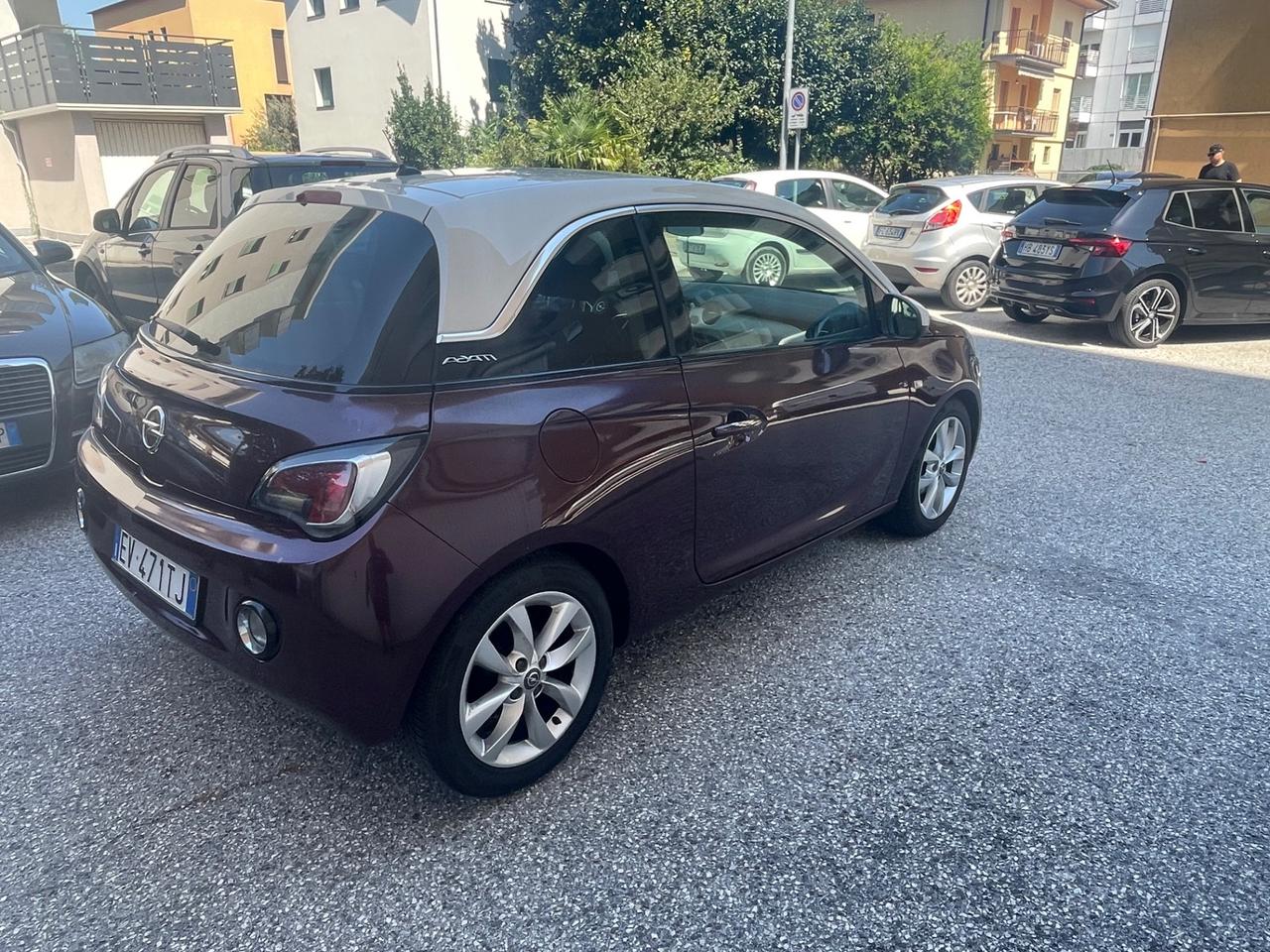 Opel Adam 1.2 70 CV WHITE-BLACK LINK NEOPATENTATI