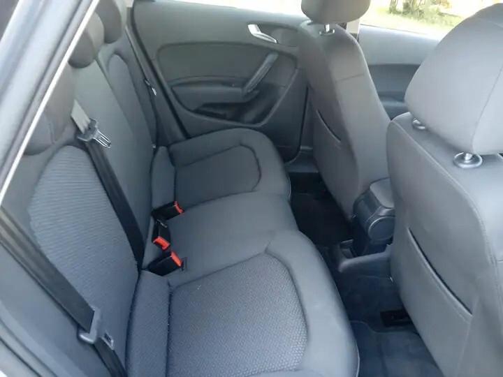 Audi A1 ULTRA DESIGN SENS PARK POSTERIORI VOLANTE MULTIFUNZIONI SEDILI RISCALDATI PER NEO PATENTATI