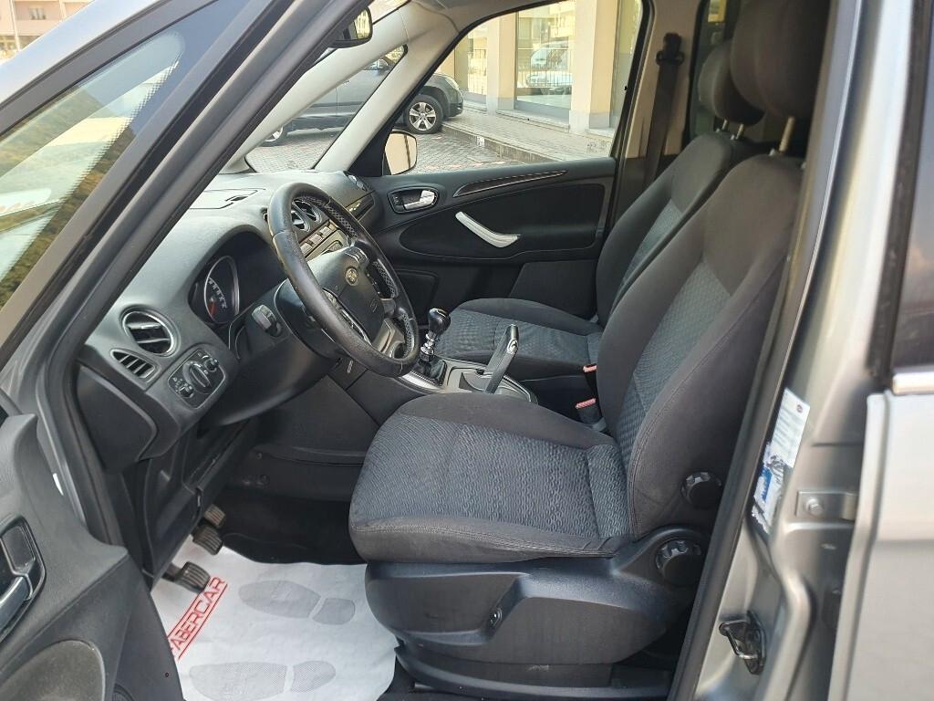 Ford Galaxy 2.0 TDCi 140 CV Ghia DPF