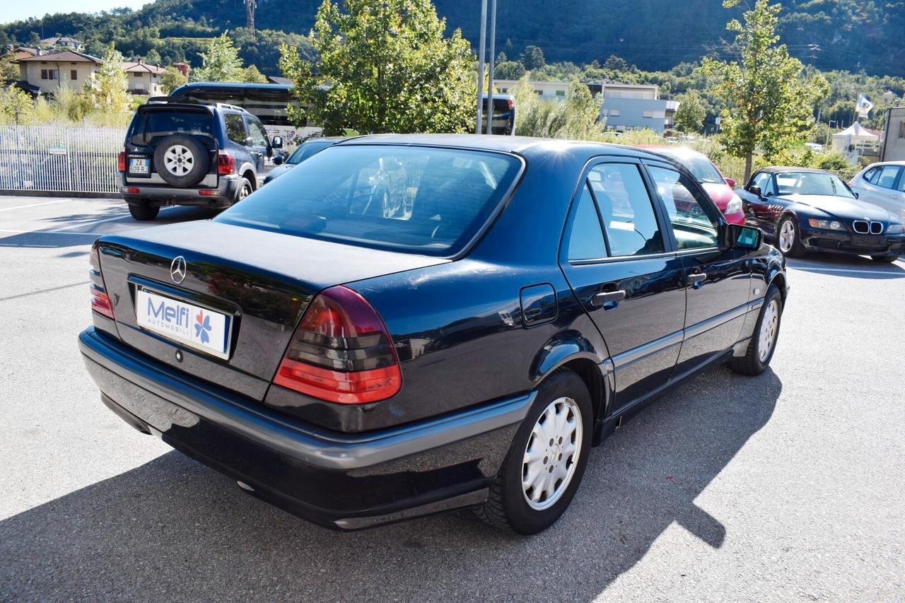 Mercedes-benz C 200 CDI Classic Selection