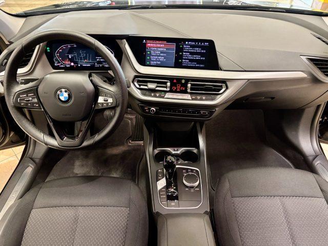 BMW 118 d 5p. Business Advantage UNIPRO - SERVICE BMW