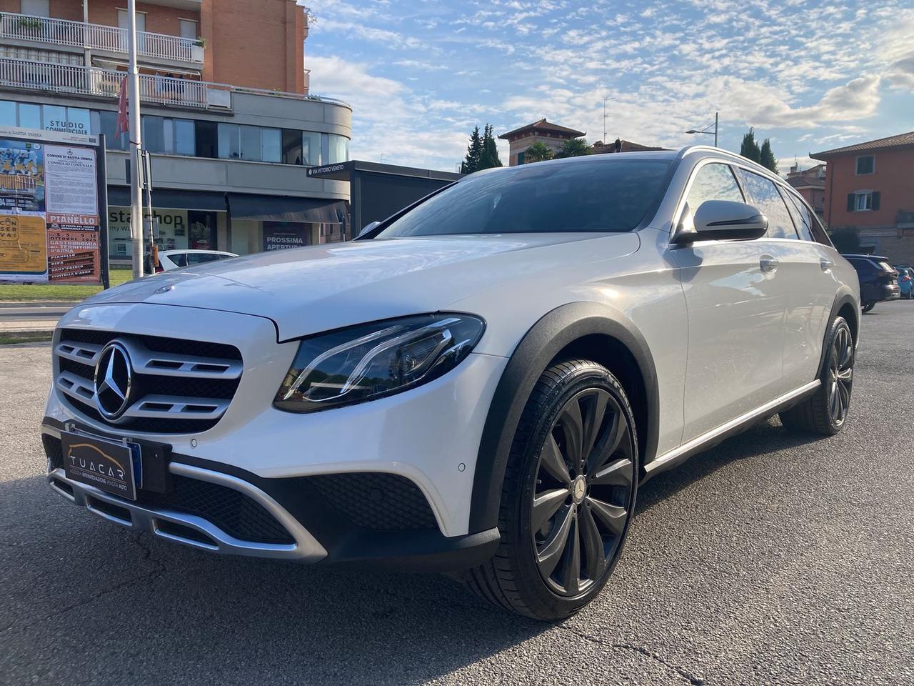 Mercedes-Benz E 220 E-Class E #6086