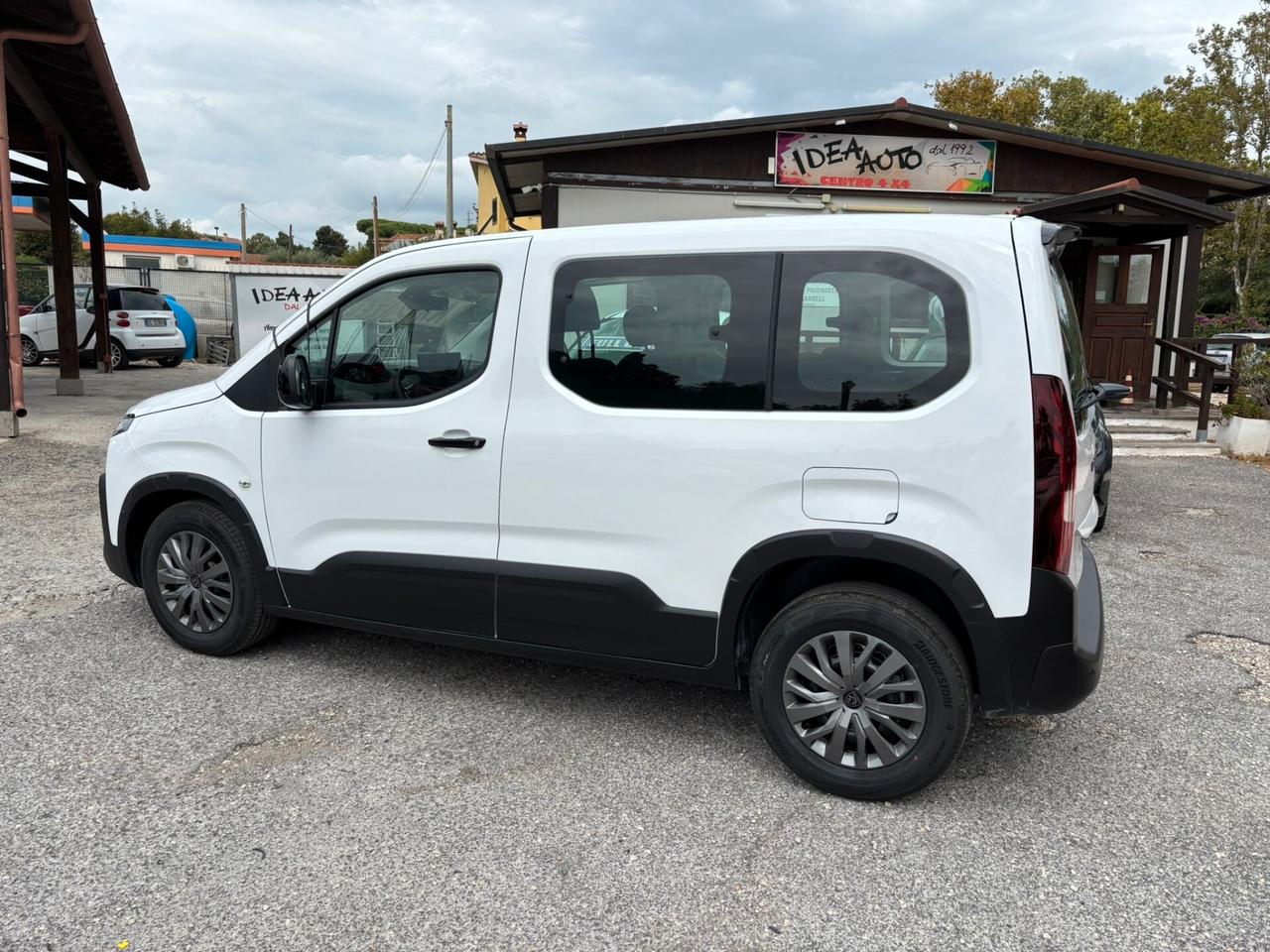 Peugeot Rifter Mix BlueHDi 1.5 100 S&S Allure Standard