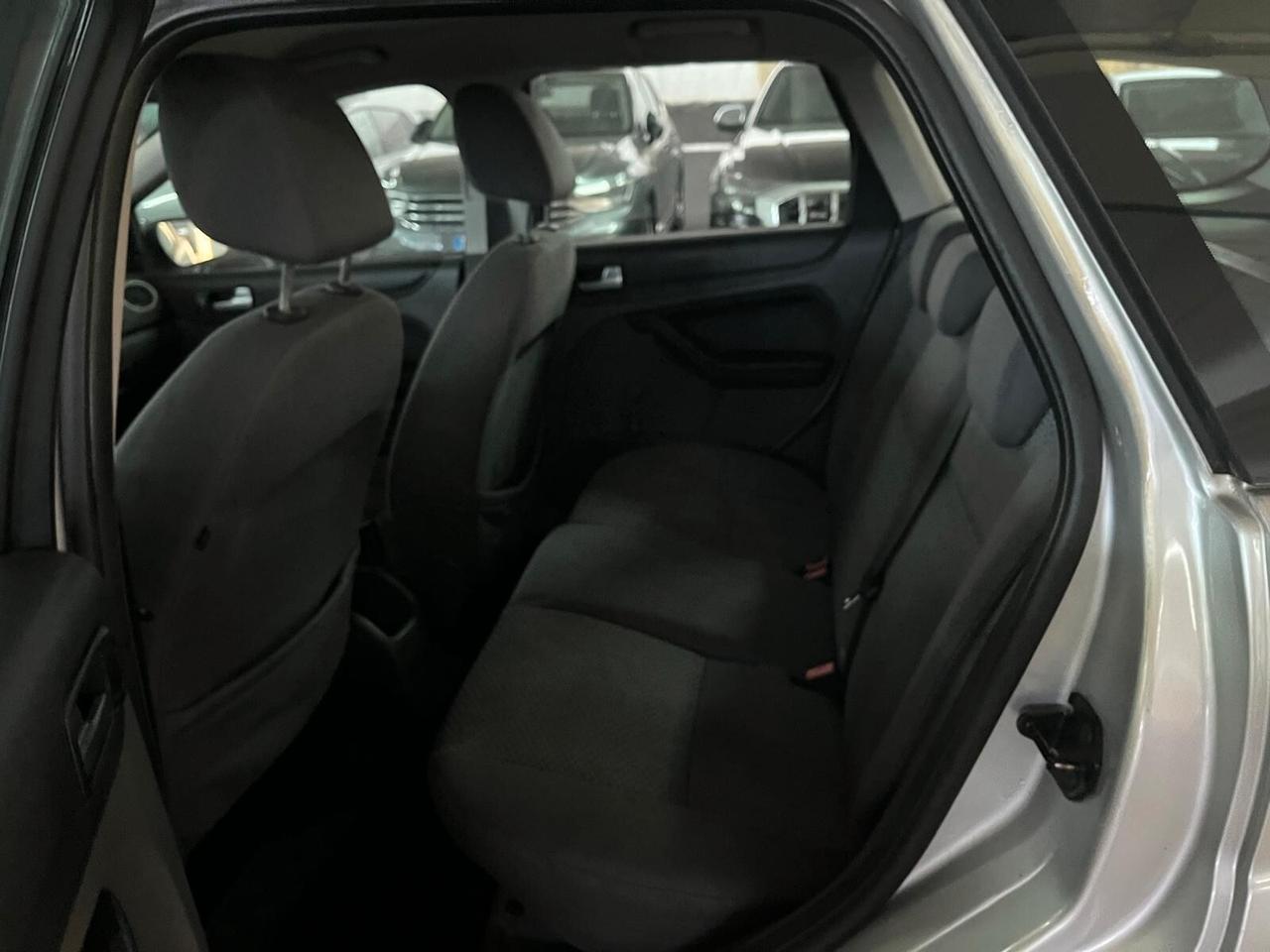 Ford Focus 1.6 90 CV SW