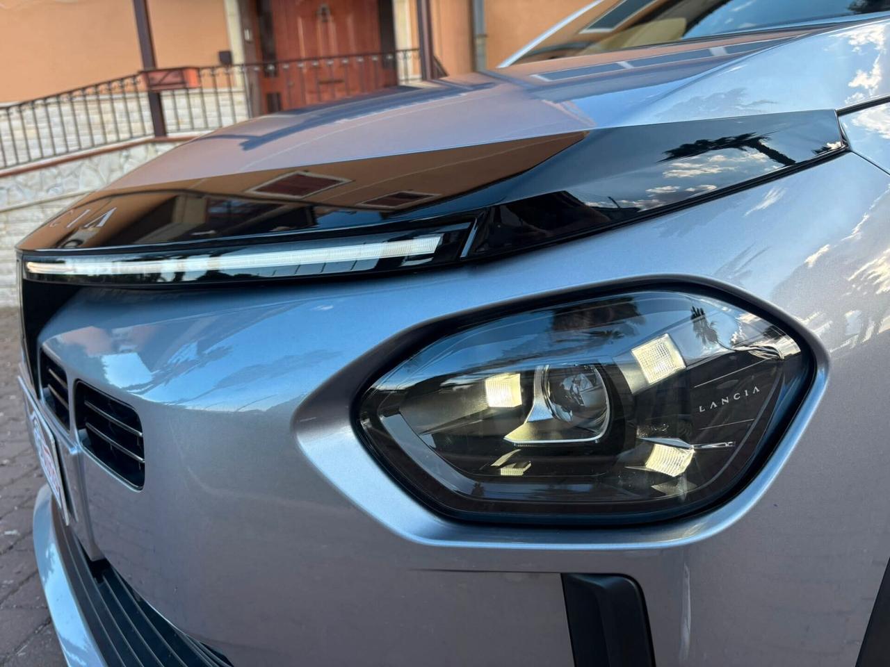 Lancia Ypsilon 1.0 FireFly 5 porte S&S Hybrid Gold//