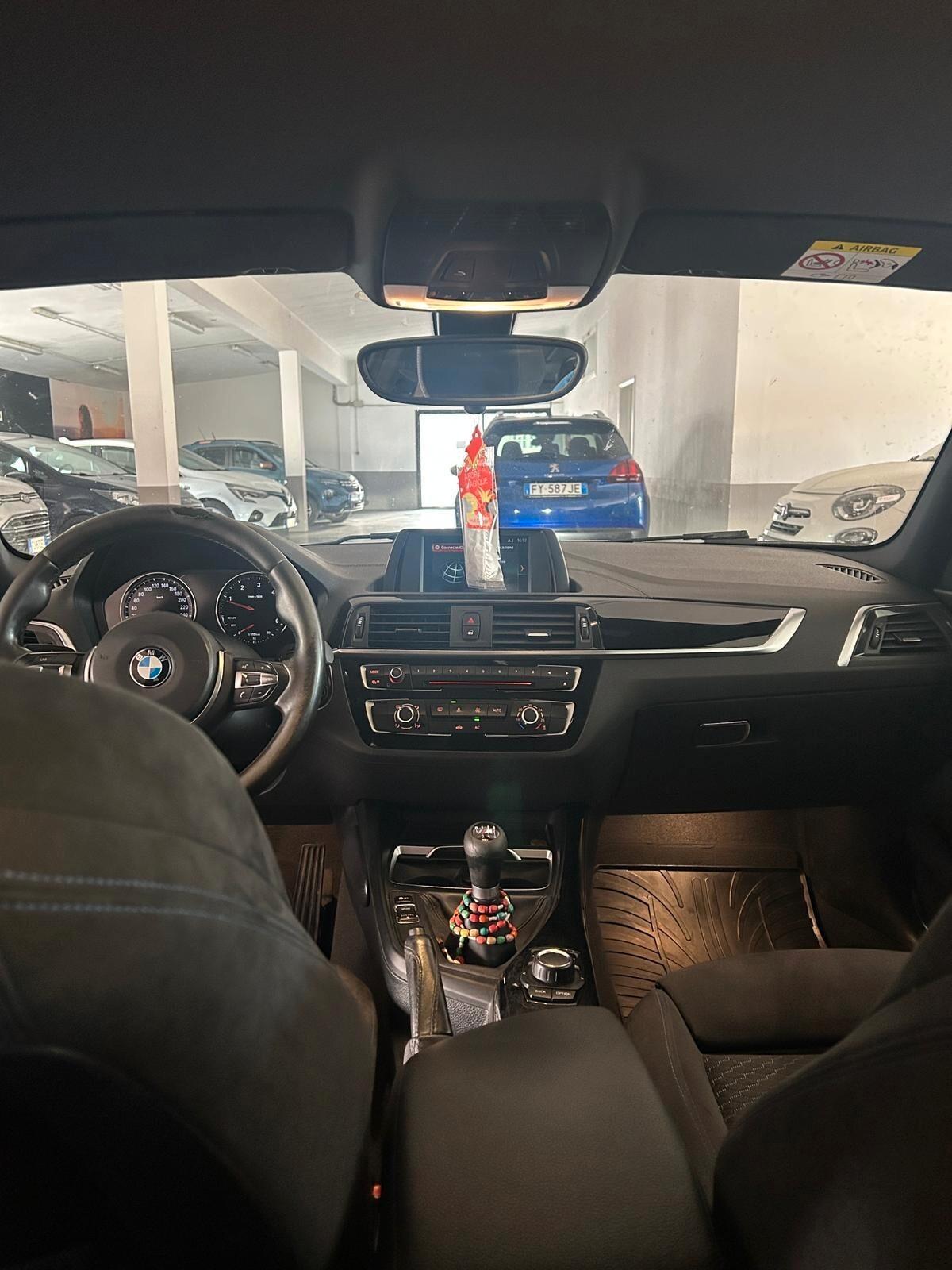 Bmw 118 116d 5p. Urban