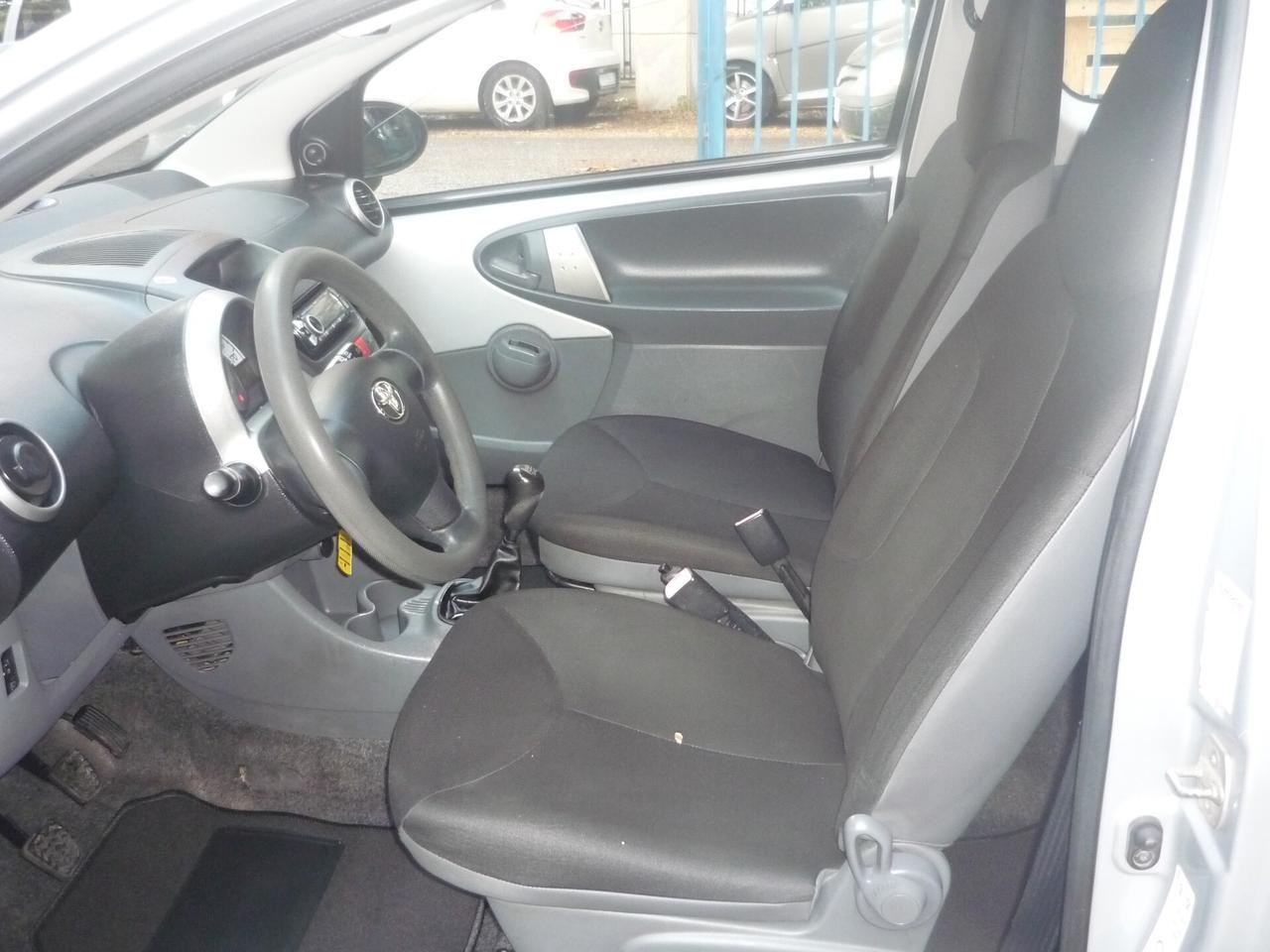 Toyota Aygo 1.0 12V VVT-i 3 porte Sol