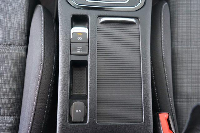 VOLKSWAGEN Passat Variant 2.0 TDI SCR 122 CV EVO DSG Business